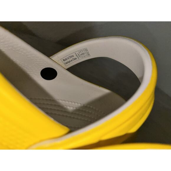 Crocs Womens 7 Bright Yellow Ghost jibbitz New without Tags Mens 5 - Picture 3 of 10